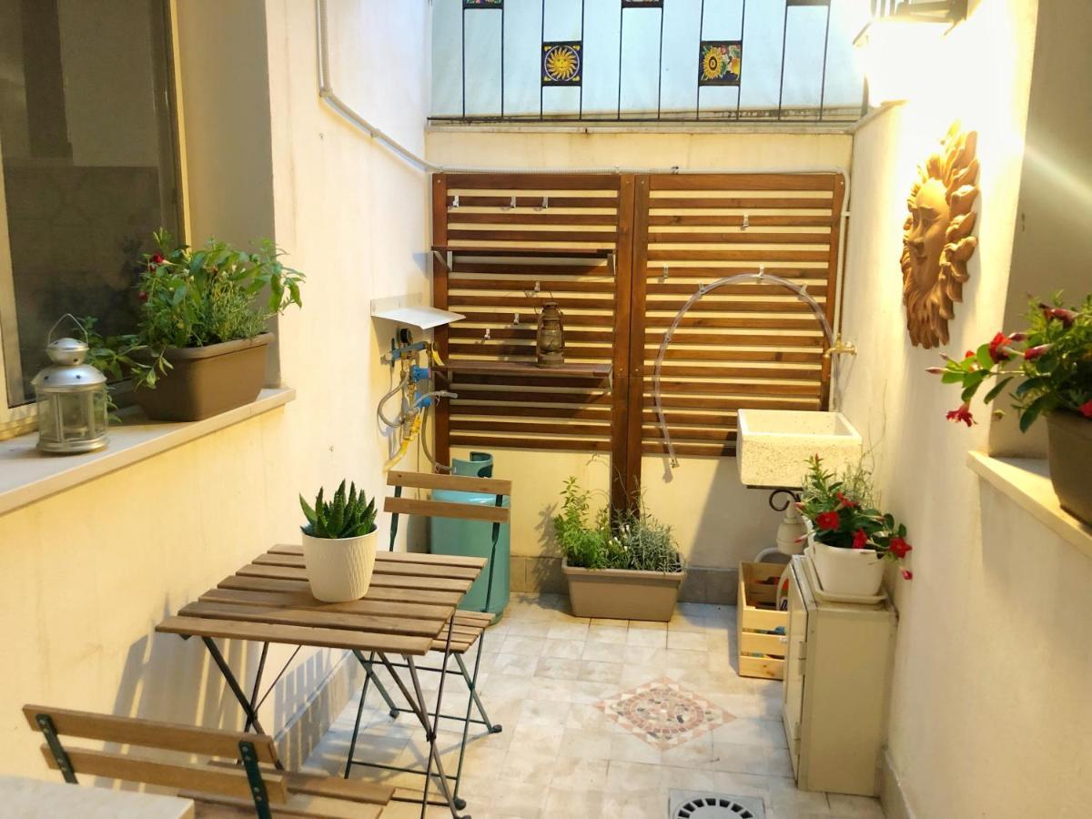 Apartment Alfonzetti-5 Min Walk To Central Train And Bus Station Catania Kültér fotó