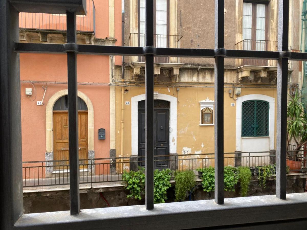 Apartment Alfonzetti-5 Min Walk To Central Train And Bus Station Catania Kültér fotó